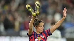 Carli Lloyd, icône du football américain, attend son deuxième enfant à 43 ans