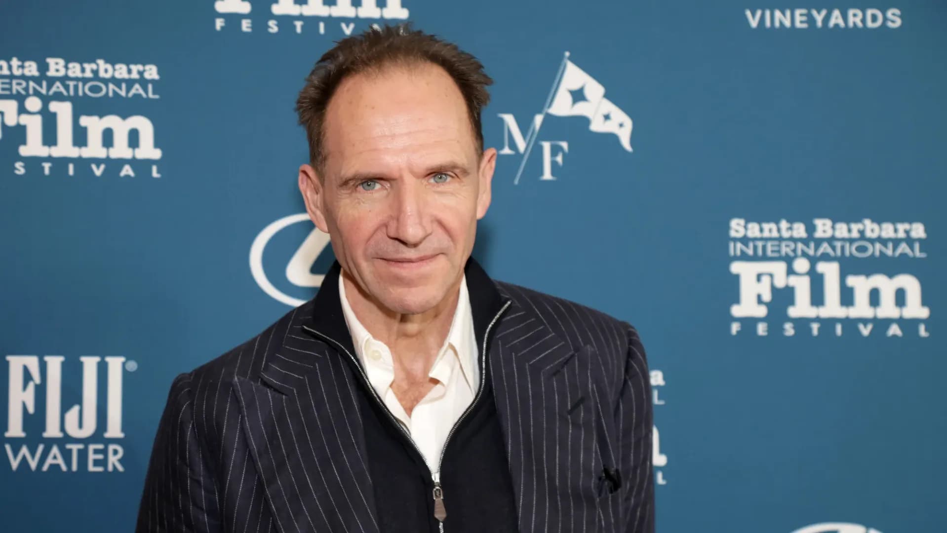 Ralph Fiennes, Colin Farrell et Wagner Moura réunis en 2026 pour la satire d’art de Fernando Meirelles