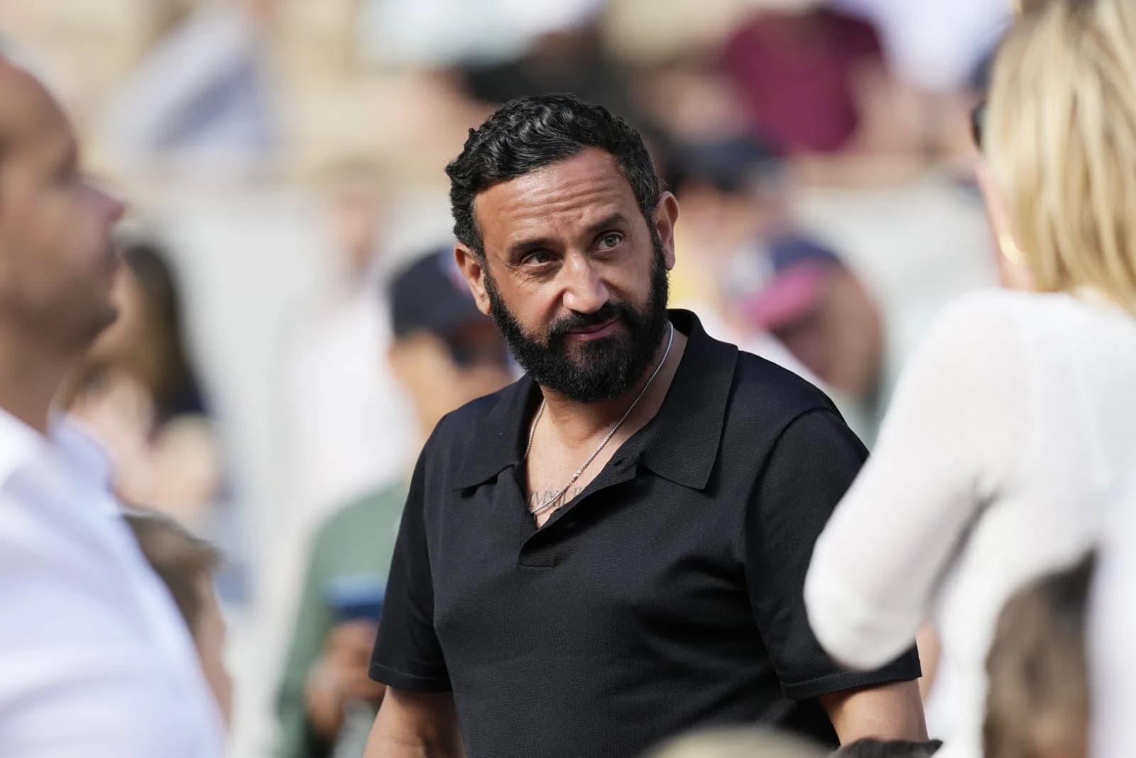 Cyril Hanouna et Shana Loustau : leur complicité sur TBT9 relance les rumeurs de couple en 2026