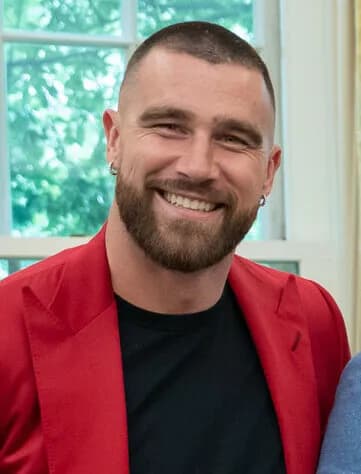 Travis Kelce et Taylor Swift : l’enquête sur le nom de mariage et le statut des masters
