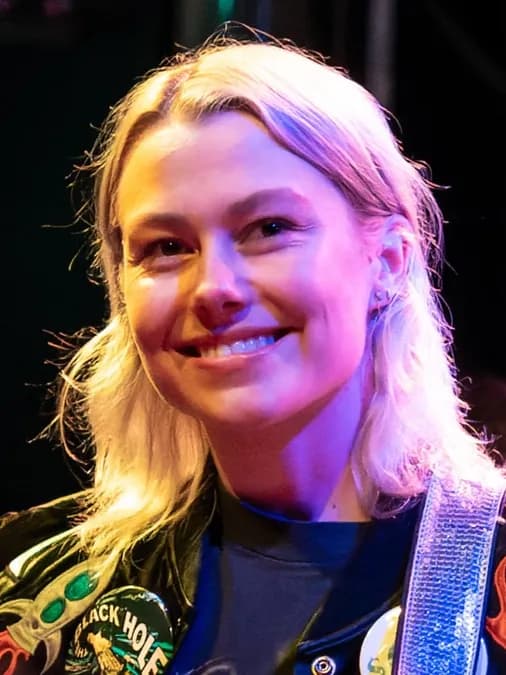 Phoebe Bridgers Slams ICE et dévoile son nouvel album