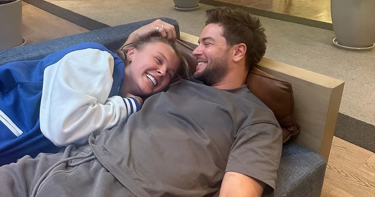 JoJo Siwa et Chris Hughes fêtent leur premier anniversaire de couple