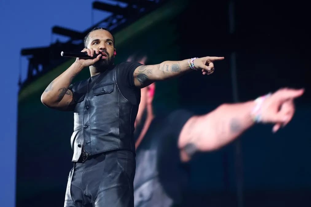 Drake bat un record avec 12 albums sur le Billboard 200
