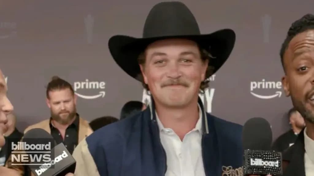 Zach Top : le visage du renouveau country des années 90 et son défi du deuxième album