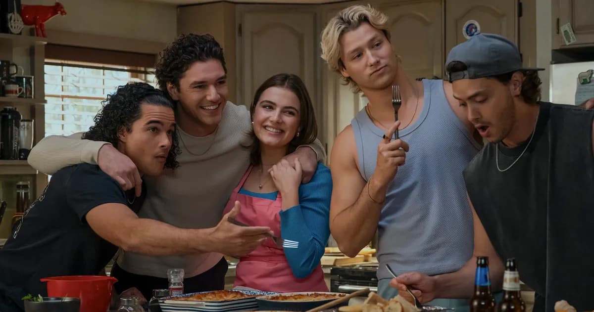 Off Campus : tous les secrets cachés et clins d’œil de la série Prime Video dévoilés