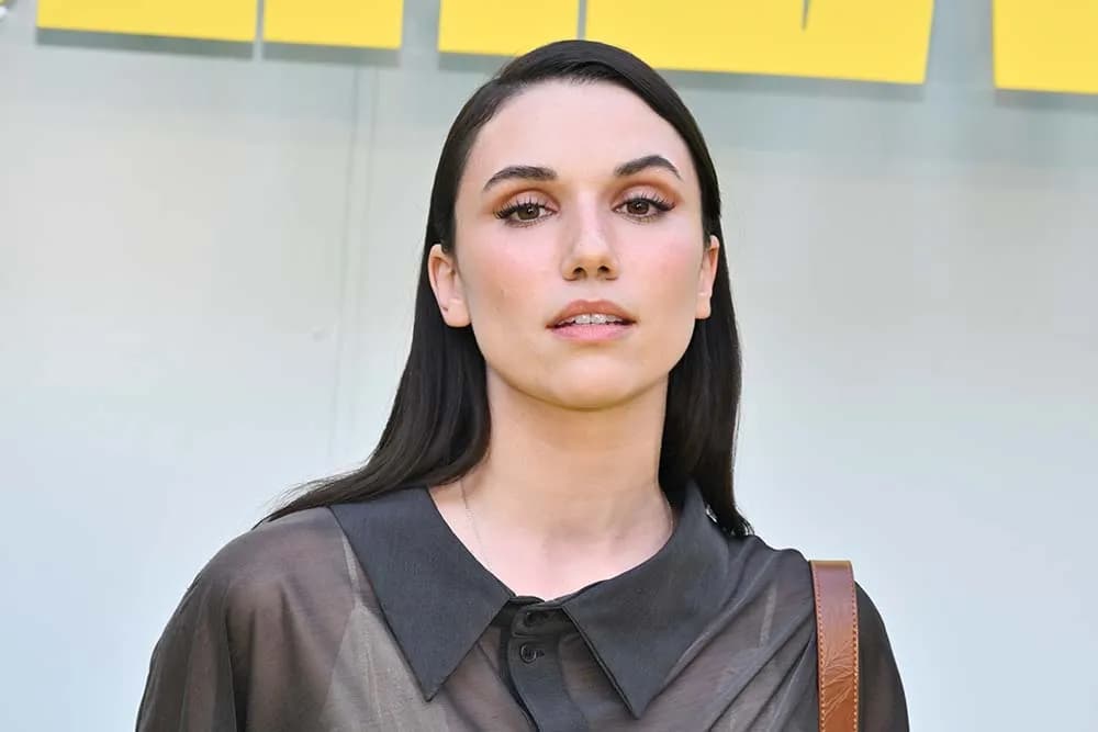 Grace Caroline Currey dévoile son nouveau rôle principal dans le thriller Dead Miles