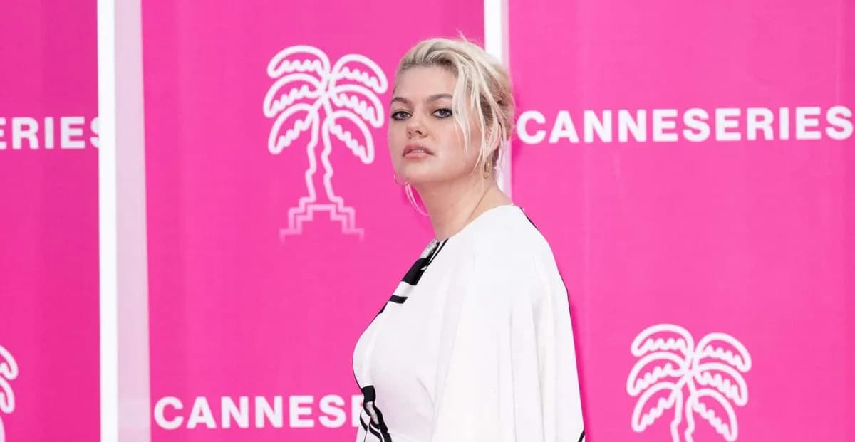 Louane se confie : comment la perte tragique de ses deux parents a façonné sa mélancolie