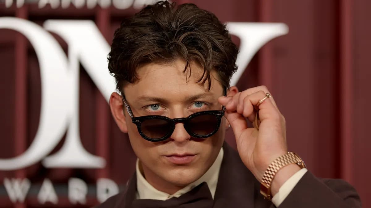 Tom Francis, star de Sunset Boulevard, en lice pour devenir le nouveau James Bond