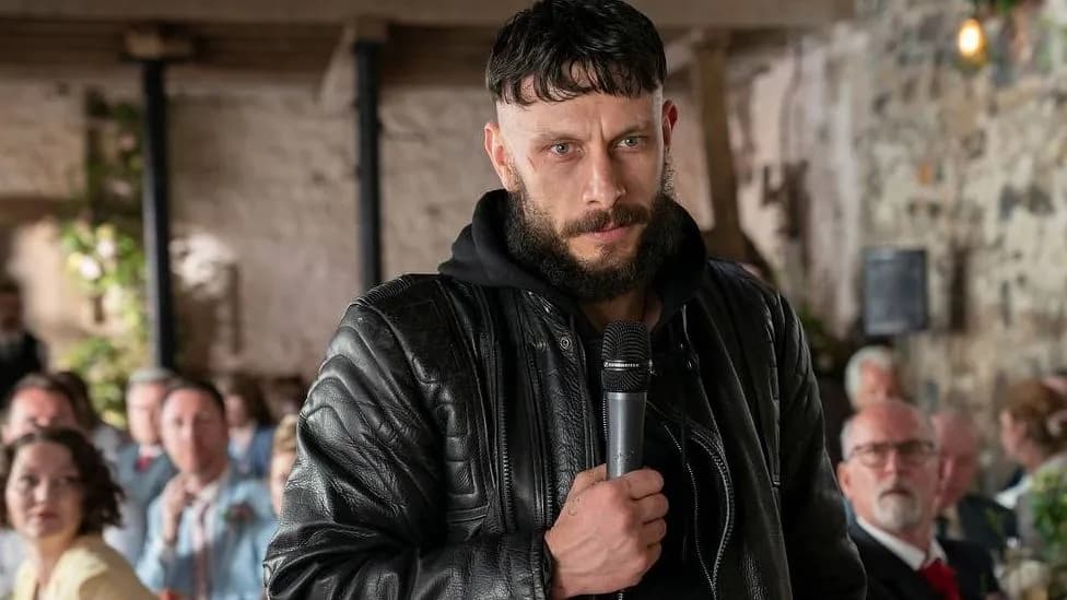 Richard Gadd : sa transformation physique spectaculaire pour incarner un anti-héros animaliste dans Half Man
