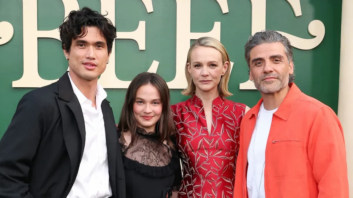 Charles Melton, Cailee Spaeny, Carey Mulligan et Oscar Isaac éblouissent à l'avant-première de Beef saison 2