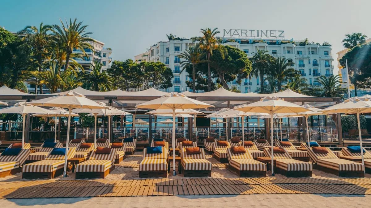 The White Lotus : pourquoi l’Hôtel Martinez est le décor parfait pour la saison 4