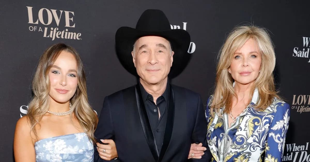 Clint Black dévoile la douleur secrète de sa femme Lisa : 4 fausses couches avant Lily