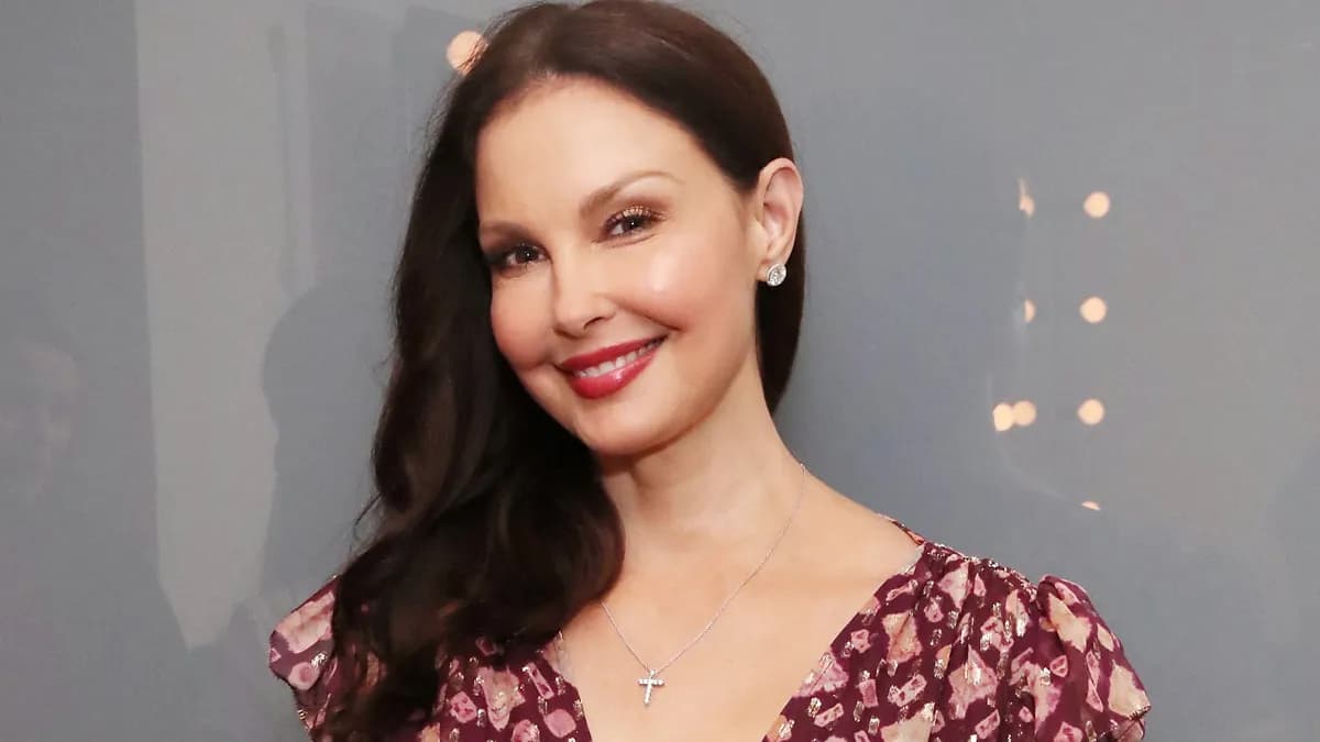 Ashley Judd célèbre son « enfant intérieur » à 58 ans avec une tendre nostalgie