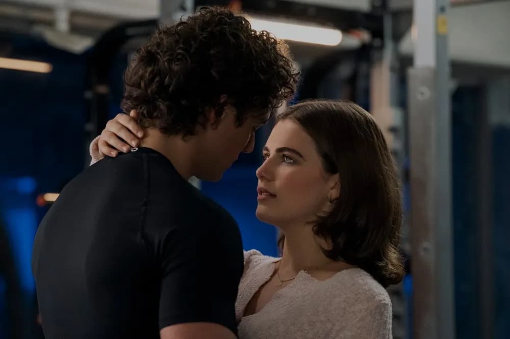 Off Campus : révélations exclusives sur le rôle caché de Dean et Allie dans la saison 1