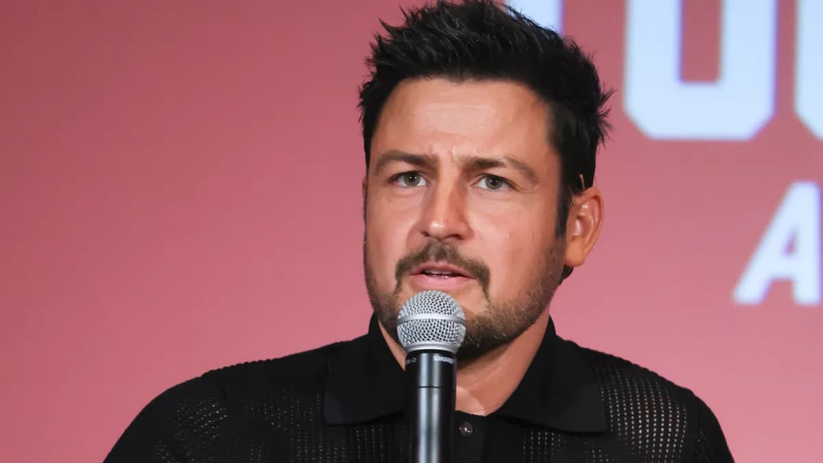 Tyler Hynes bouleversé : l'acteur annonce la mort de son père dans un hommage poignant