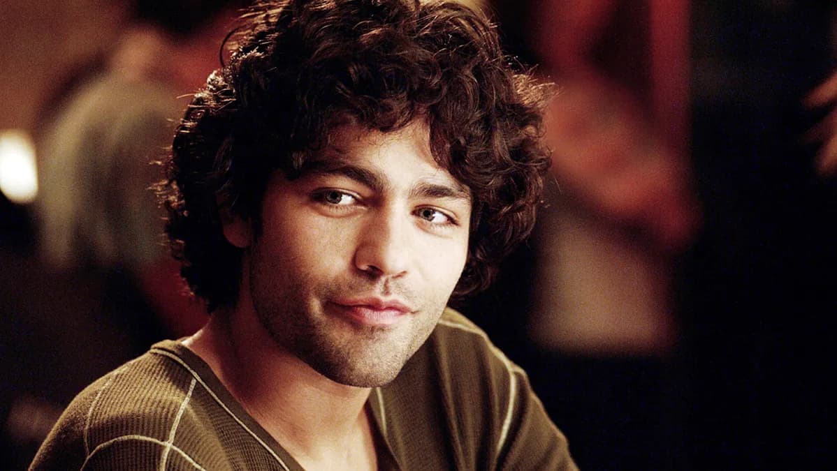 Le cameo manqué d’Adrian Grenier dans Le Diable s’habille en Prada 2 enfin expliqué