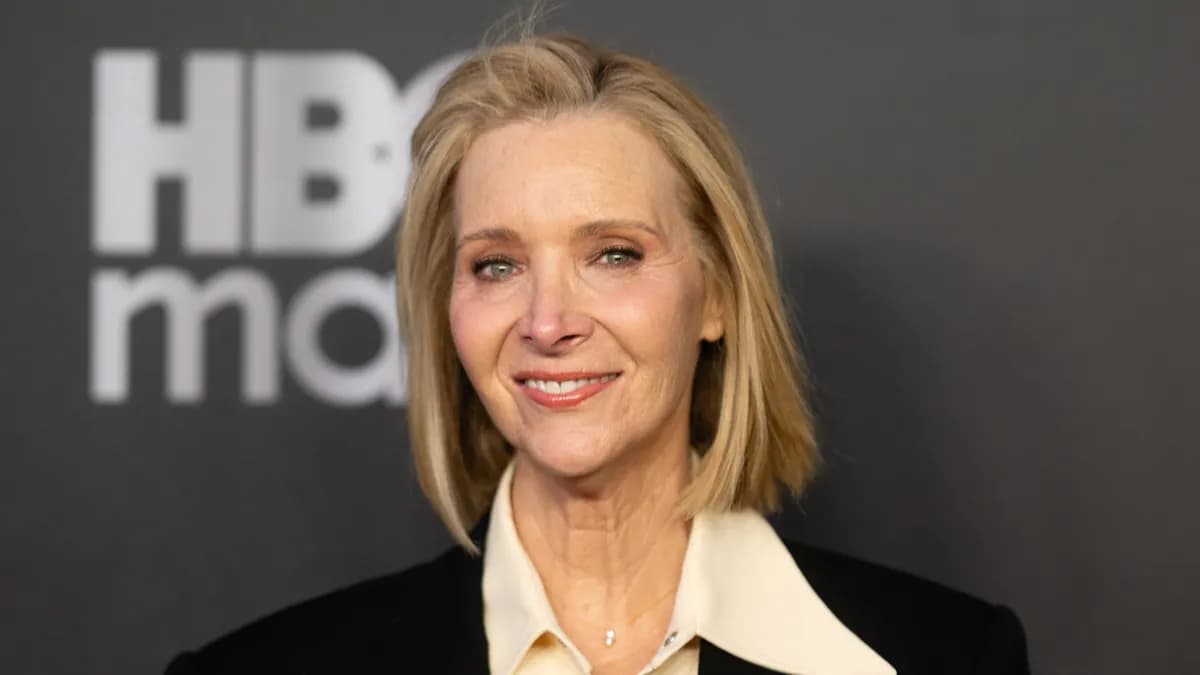 Lisa Kudrow révèle l'envers du décor sexiste de Friends : « Des hommes qui parlaient de nos fantasmes »