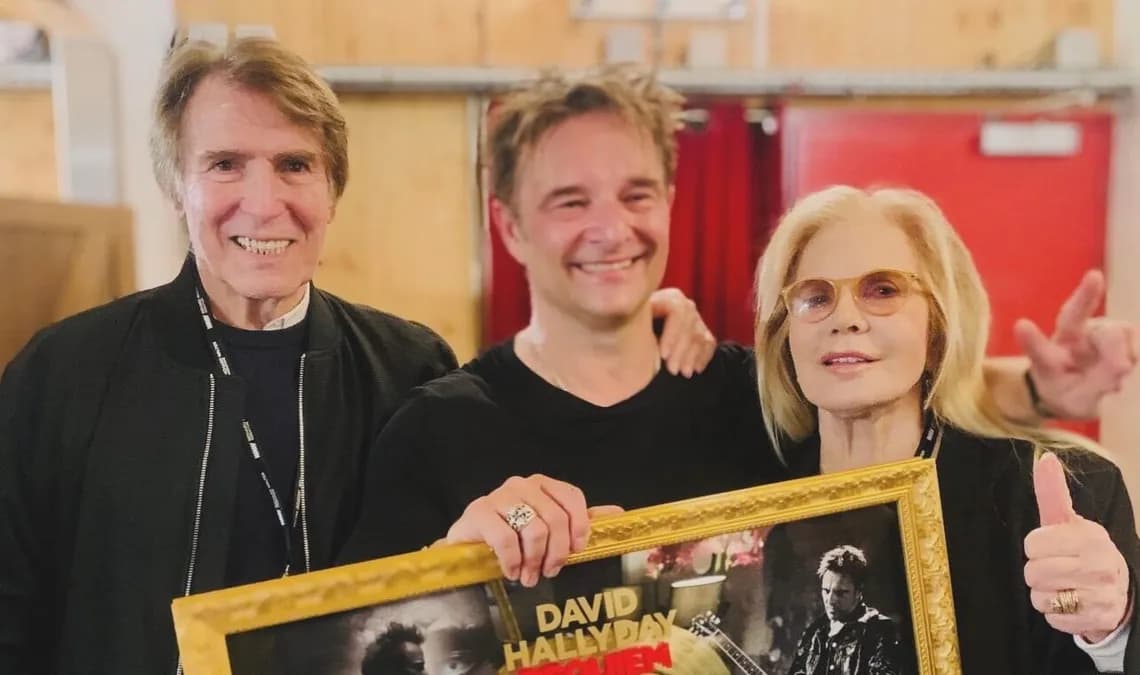 David Hallyday décroche un disque d'or : Sylvie Vartan émue et fière