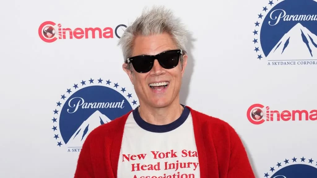 Johnny Knoxville clôt 'Jackass' en beauté avec une explosion spectaculaire à Simi Valley