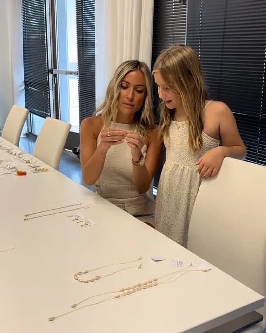 Kristin Cavallari lance sa collection de bijoux avec ses fils de 13 et 12 ans