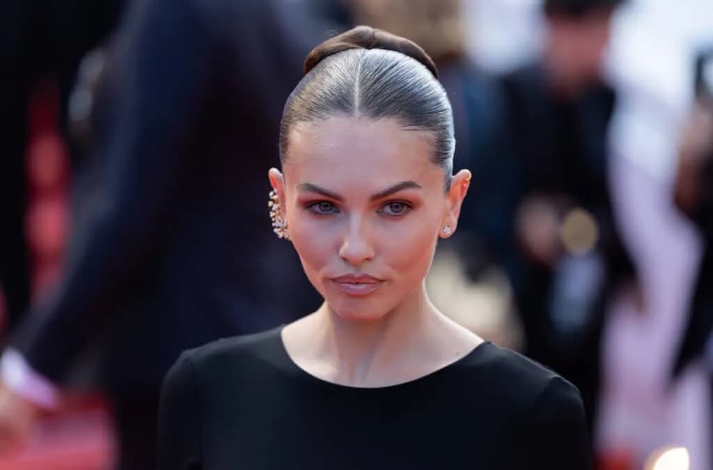 Thylane Blondeau et Capucine Anav : même château pour leur mariage, la chroniqueuse réagit