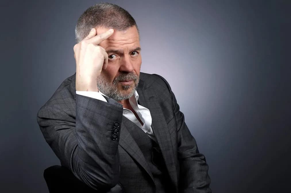 Eric Naulleau tacle Léna Situations après sa rupture avec Seb la Frite : "Elle se filmerait en train de mourir"