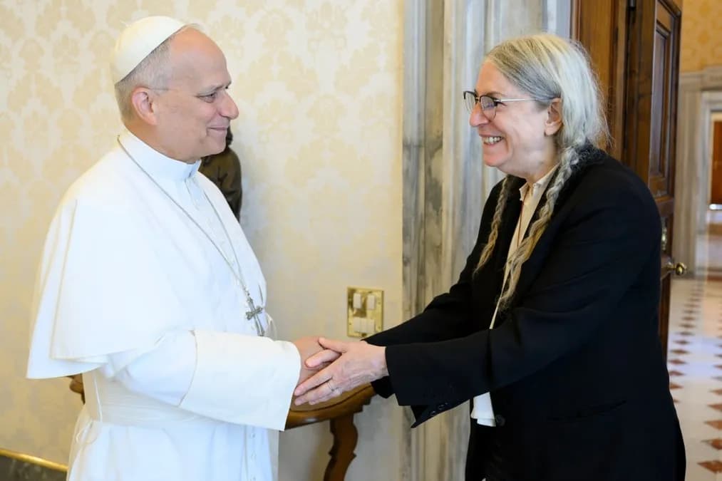 Patti Smith et le Pape Léon XIV : une rencontre qui restera gravée