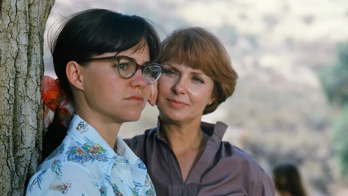 Sally Field de retour sur le circuit des prix après son premier Emmy pour Sybil