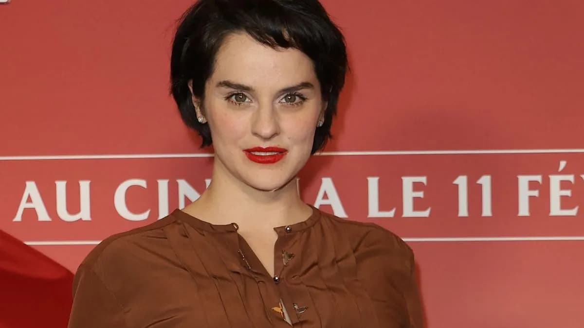 Noémie Merlant maman : la tendre photo d'allaitement qui a ému ses fans