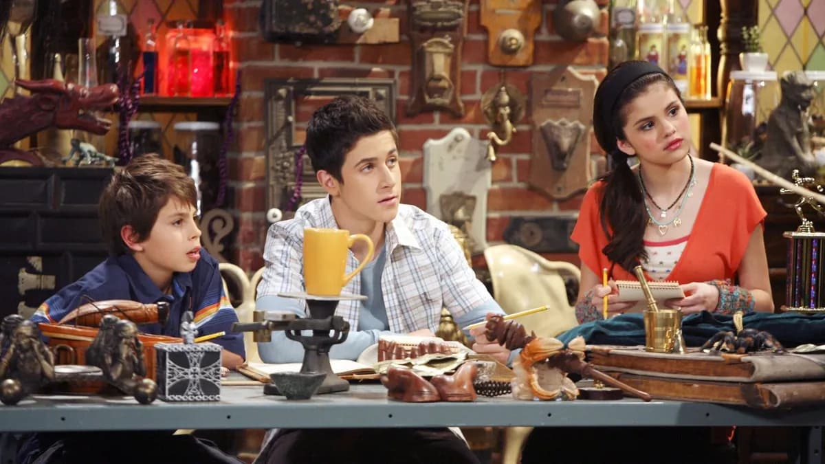 Jake T. Austin déçu d'être exclu du revival des Sorciers de Waverly Place