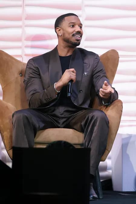 Michael B. Jordan et Raye en flirt à Six Flags : les photos qui font vibrer Hollywood