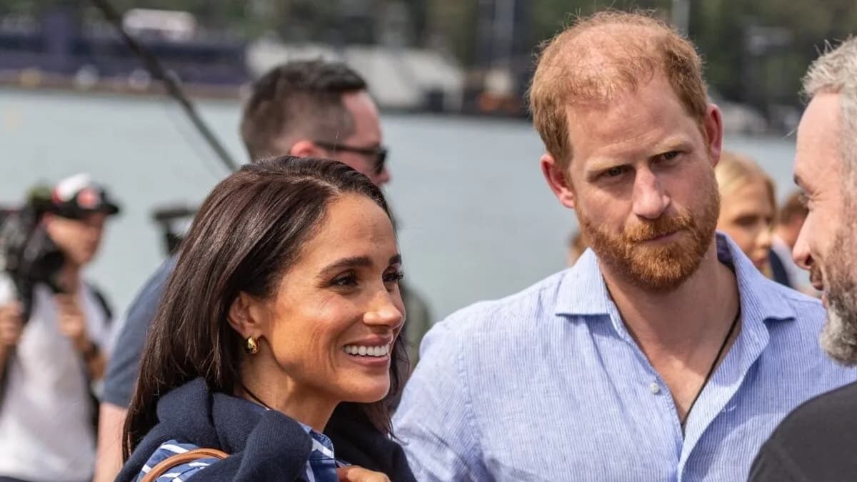 Meghan Markle snobée par David Foster sur le tapis rouge ? La vidéo qui fait scandale
