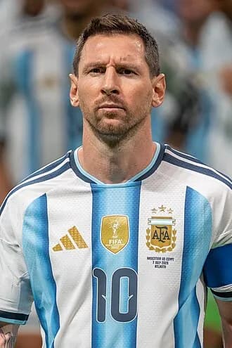 Lionel Messi : qui sont ses parents Jorge et Celia, les piliers de sa légende ?