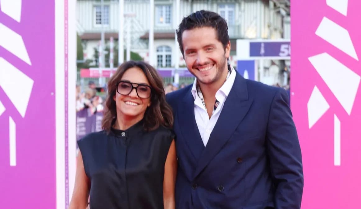 Florence Foresti et Alexandre Kominek en vacances à Hyères avec une célèbre chanteuse : les photos complices