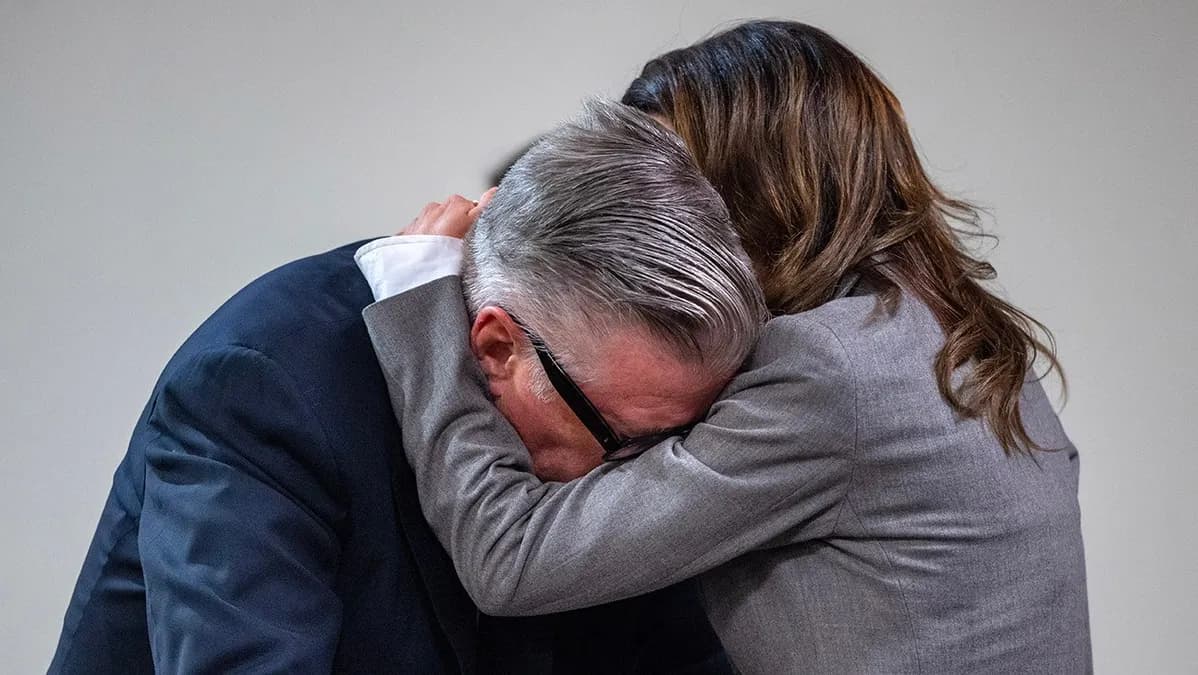 Le documentaire ‘The Trial of Alec Baldwin’ arrive en octobre, révélations inédites sur la fusillade de Rust