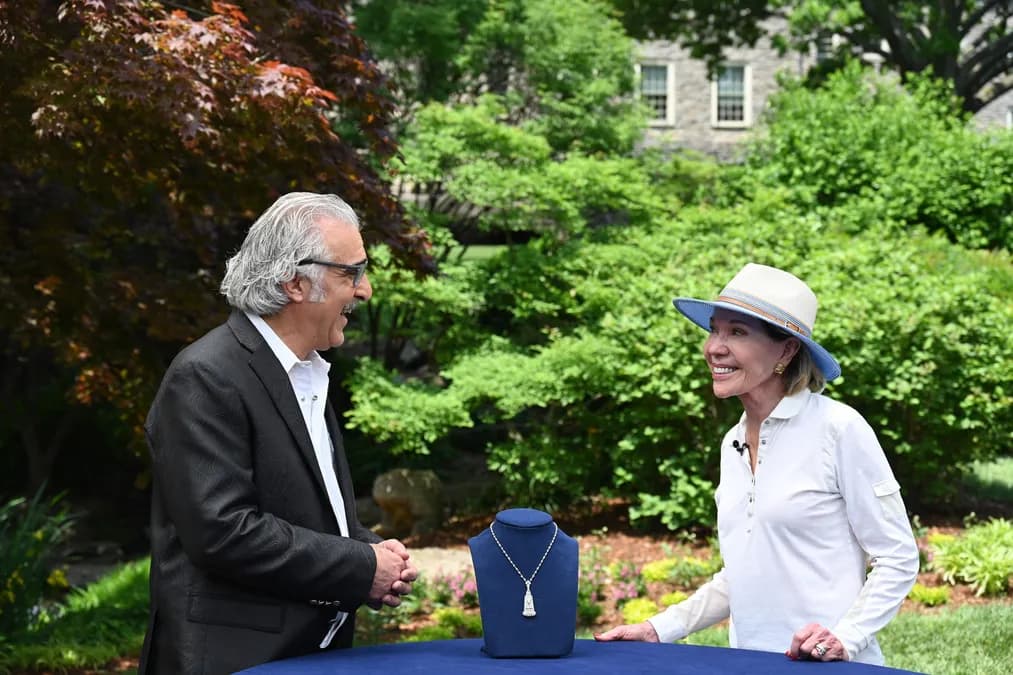 Antiques Roadshow décroche son premier Emmy, brisant la domination de Queer Eye