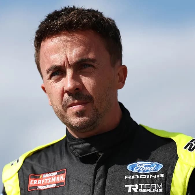 Frankie Muniz retrouve le sourire avec sa famille après sa confession de "rock bottom"