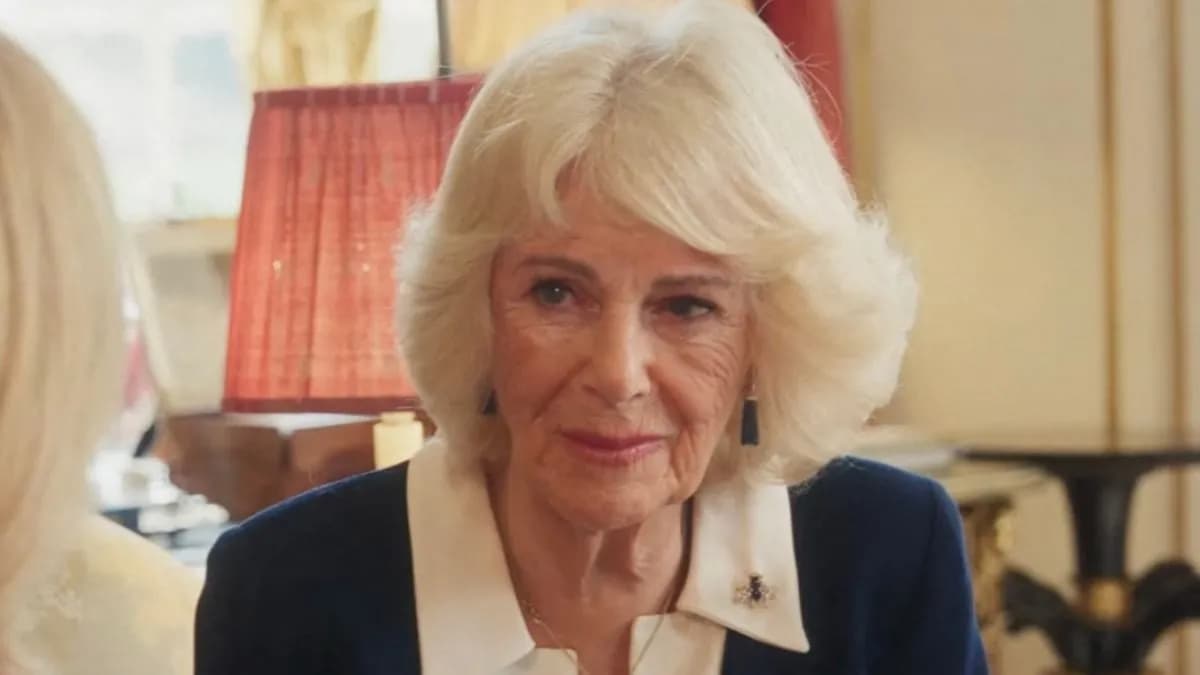 Reine Camilla répond au livre explosif du comte Spencer : un message inattendu