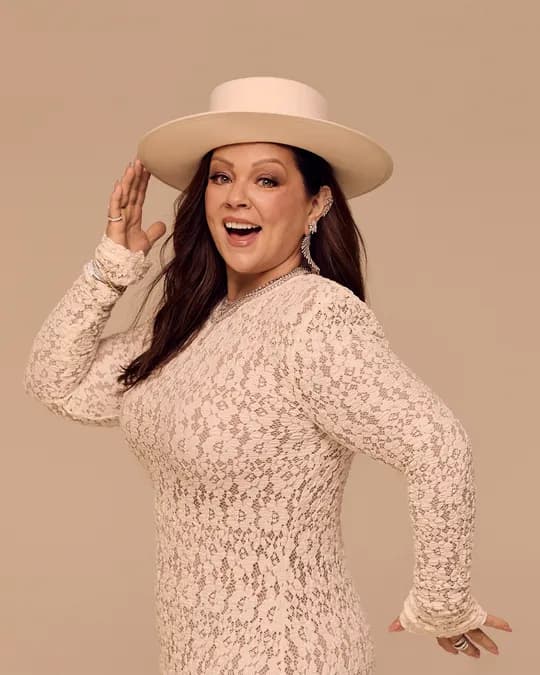Melissa McCarthy passe du rire à la tragédie dans le rôle de Patsy Ramsey