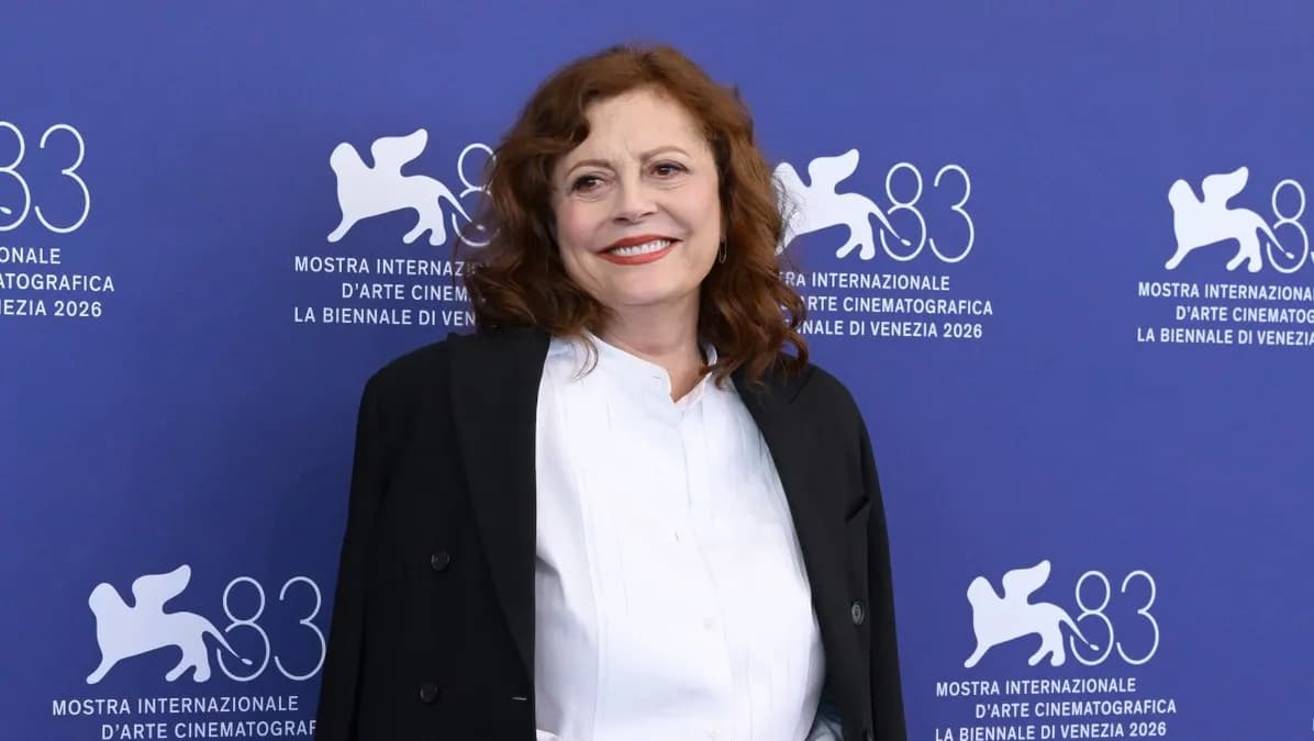 Susan Sarandon séduit au Festival de Venise avec son pantalon à jambe large