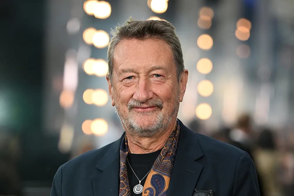Steven Knight : de 'Who Wants to Be a Millionaire?' à la prochaine mission James Bond