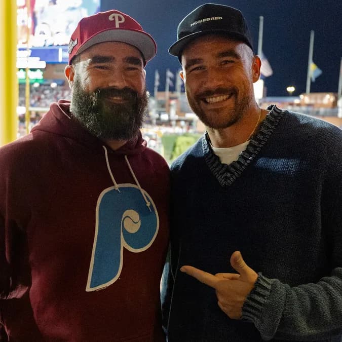 Jason Kelce et Travis Kelce réagissent à la nouvelle chanson 'Cleveland!' de Taylor Swift