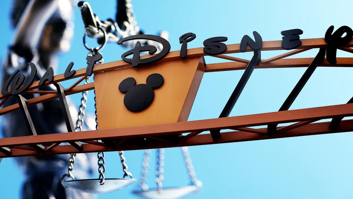 Mary Fossier poursuit Disney pour discrimination âgiste et licenciement abusif