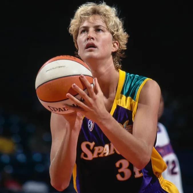 Heidi Burge Horton décédée : la légende WNBA qui a inspiré le film Disney Double Teamed