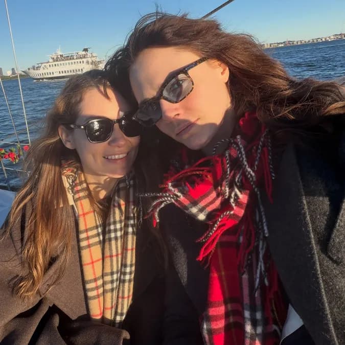 Cara Delevingne dévoile son histoire de 23 ans avec Minke et célèbre la Journée Internationale des Lesbiennes