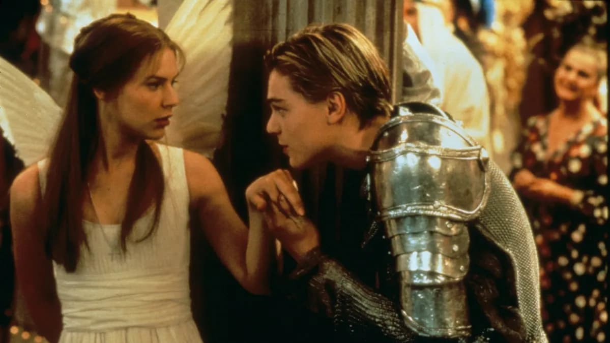 Leonardo DiCaprio et le t-shirt hawaïen de Baz Luhrmann dans Romeo + Juliet