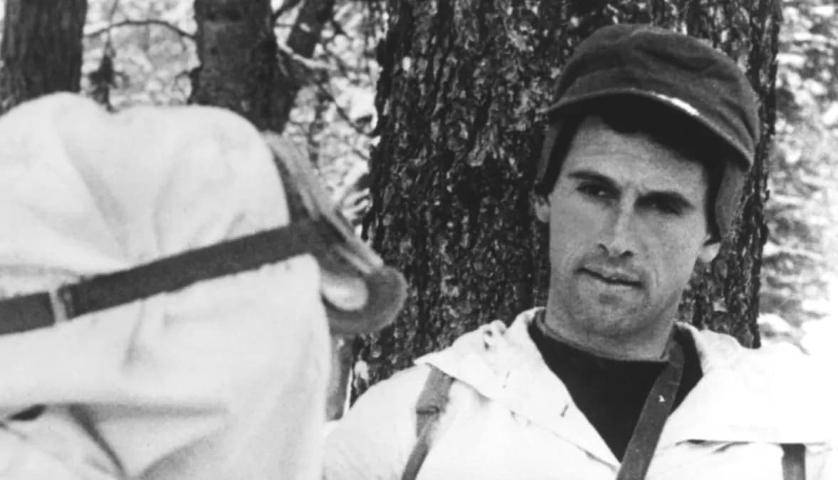 Michael Forest décède, l'acteur de Star Trek et des B‑movies laisse un héritage inoubliable