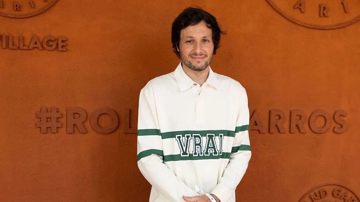 Vianney, parrain de la Star Academy, la surprise de sa femme allaitant en direct