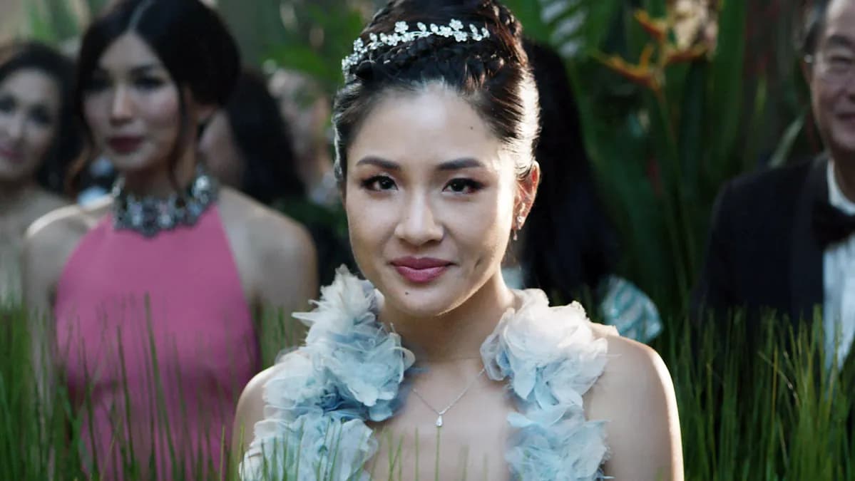 Constance Wu révèle le ton hilarant de la série HBO « Crazy Rich Asians » filmée à New York