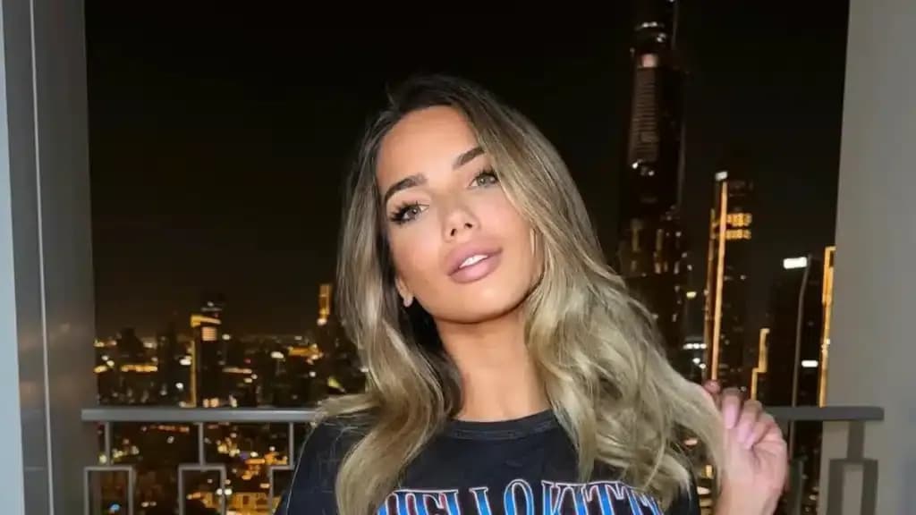 Manon Tanti trouve refuge chez Laura Lempika après l'annonce de son divorce avec Julien